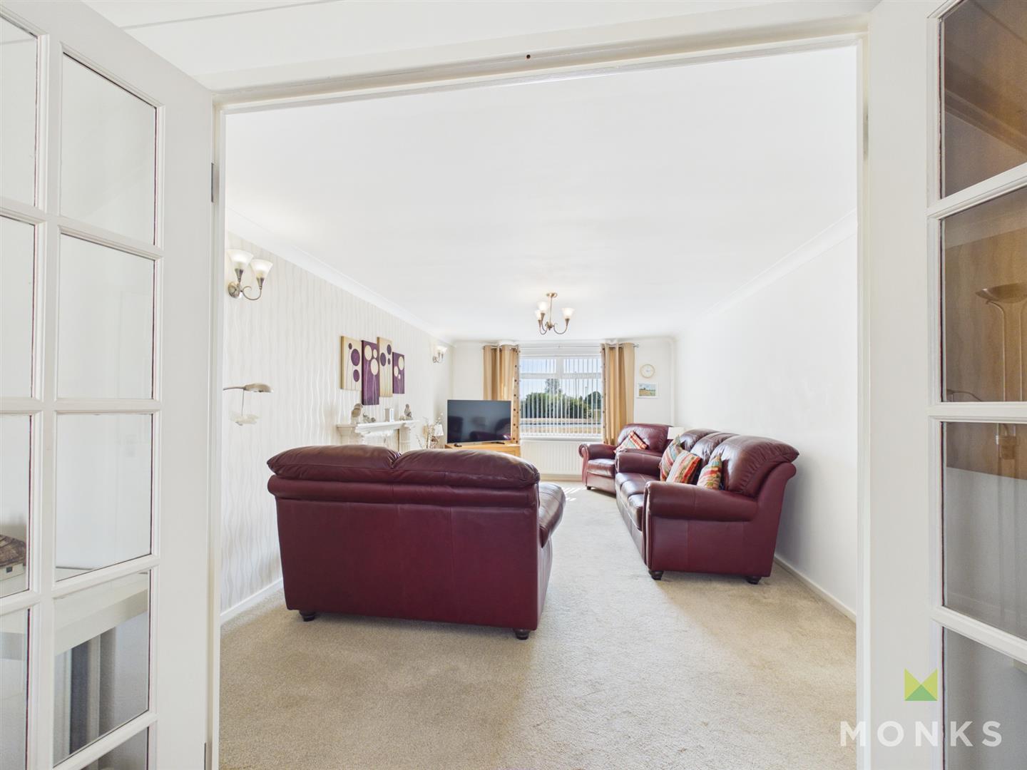 40 Pyms Road, Shrewsbury, SY4 5YN For Sale